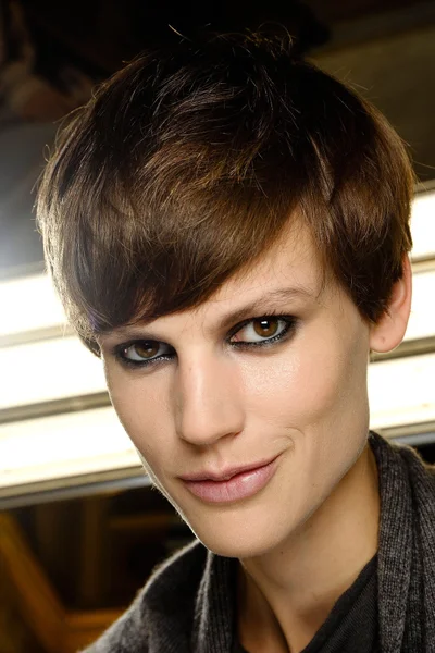 Look 3